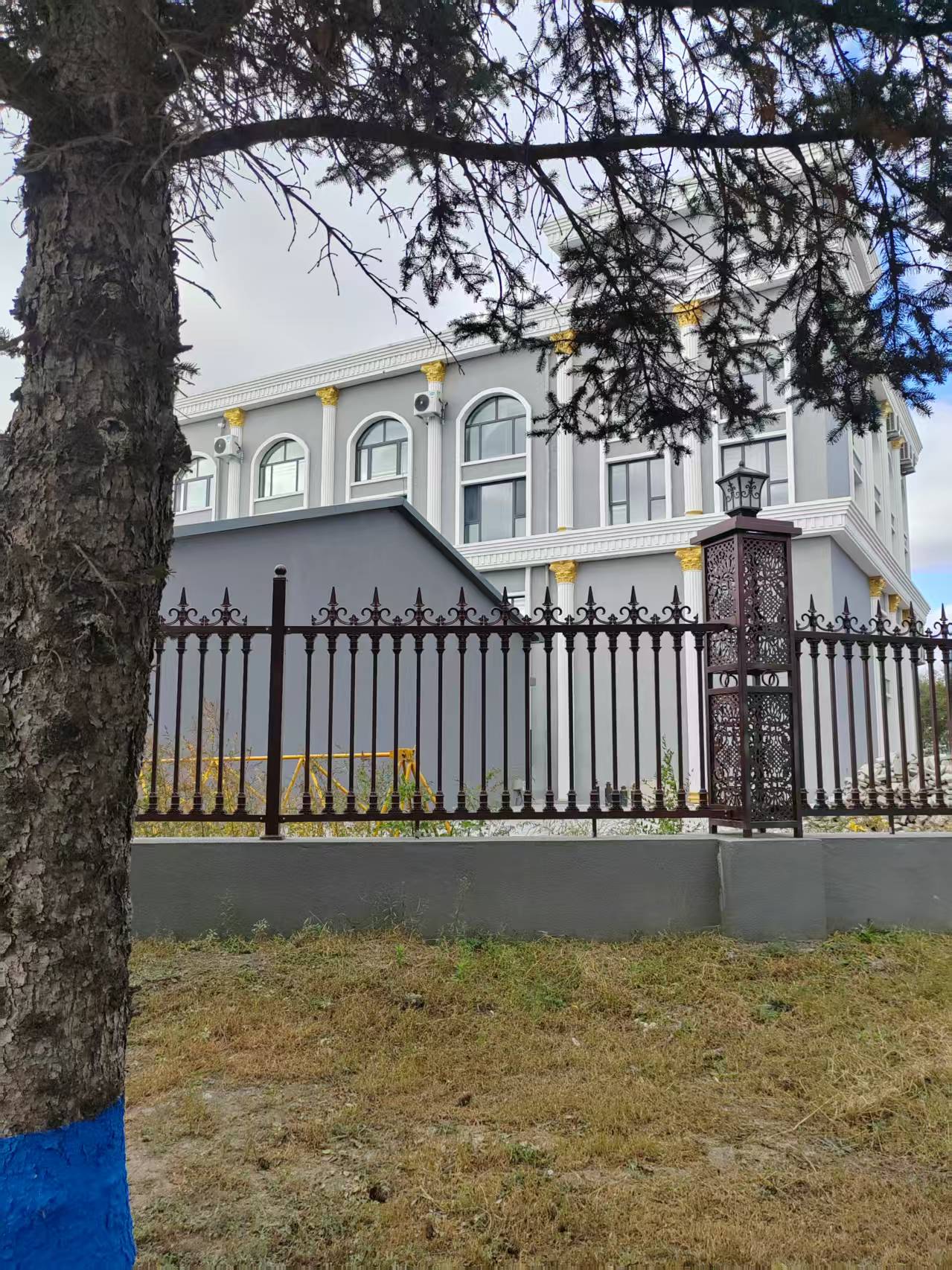 鋅鋼圍欄