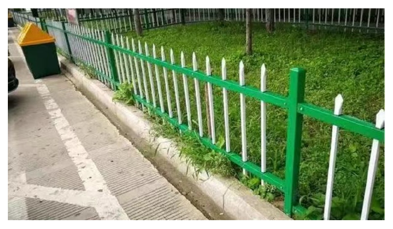 草坪圍欄